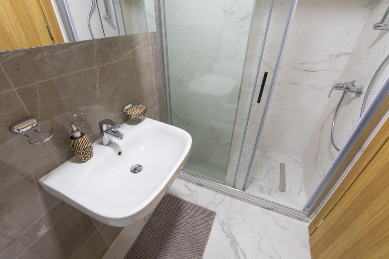 سكوبجي Modern ǀ 1 Bedroom ǀ Wifi المظهر الخارجي الصورة
